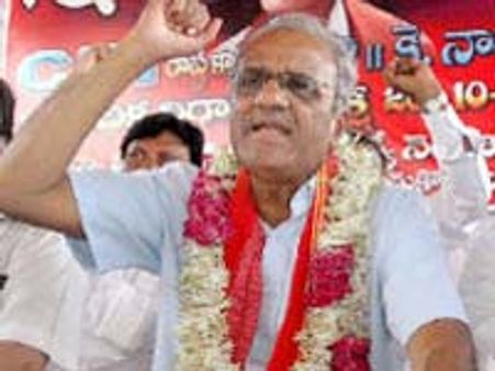 వైఎస్‌ బ్లాక్‌ మనీని వైట్‌..నారాయణ