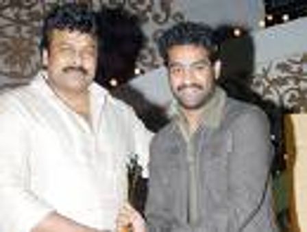 ఎన్టీఆర్, చిరు సిన్మాలపై నిషేధం?