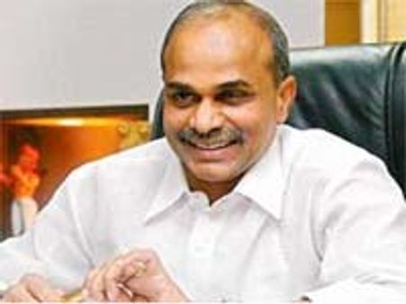 ప్రచారయాత్రకు వైయస్ శ్రీకారం