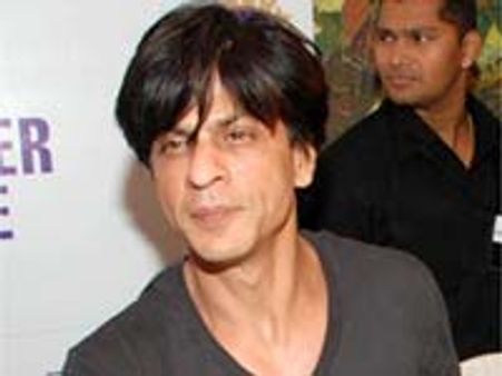 స్మోకింగ్ చిక్కుల్లో షారూఖ్