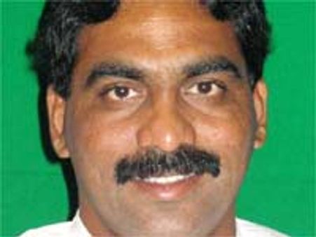 లగడపాటి మూడో కొడుకు లడాయి