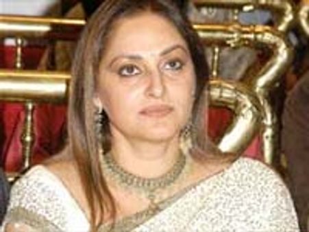 నా నగ్న చిత్రాలు పంపిణీ: జయప్రద