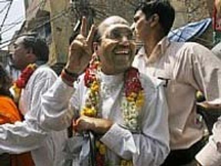 రాజ్ నాథ్ మిత్రుడంతే: అమర్ సింగ్