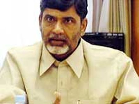 మహానాడు ఏర్పాట్లపై బాబు సమీక్ష