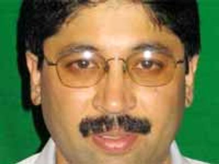 బాలు ఔట్: మారత్, అళగిరి ఇన్