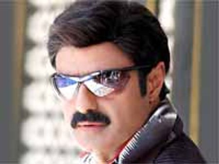 మహానాడు హీరో బాలయ్య