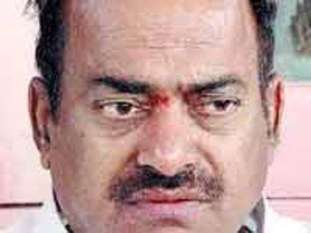 జేసీకే ఇవ్వండంటూ వైయస్