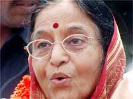 వంద రోజుల్లో మహిళా బిల్లు