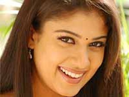 ప్రభుదేవాతో ప్రేమ లేదు: నయనతార