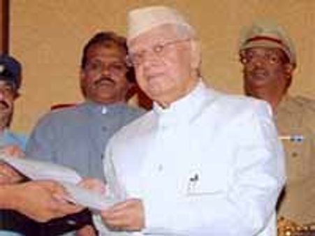 ఆంధ్రానే ఆదర్శం: గవర్నర్