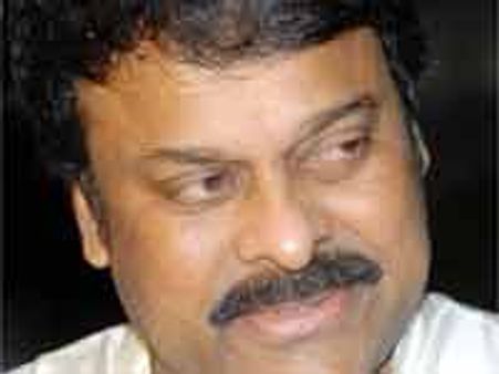 బాబుతో చిరు పార్టీ పొత్తు?