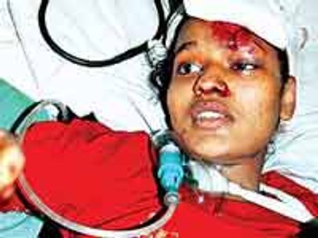 చార్మినార్ సాక్షి ప్రేమోన్మాది ఘాతుకం