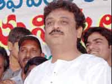 బిజెపికి నరేష్ రాజీనామా?