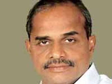 ప్రభుత్వ ఖజానా నుంచే జీతాలు:సీఎం