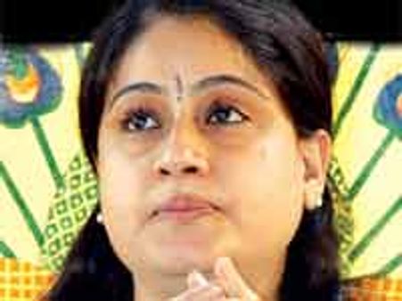 తెలంగాణ రాములమ్మ చిటపటలు