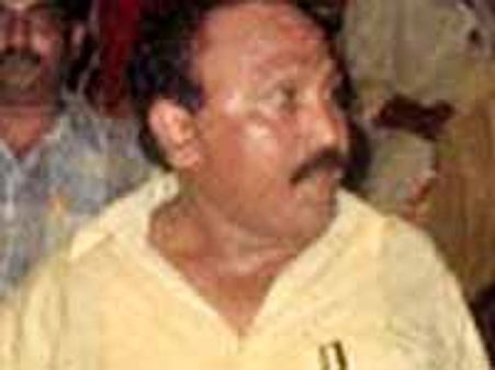 కాకినాడ అస్పత్రికి ఎమ్మెల్యే తరలింపు