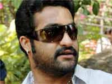 జూ.ఎన్టీఆర్ పై ఎందుకంత?