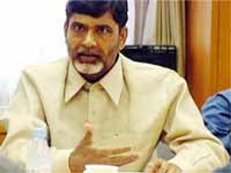 వైయస్ కు శిక్షణ ఇస్తాం: బాబు