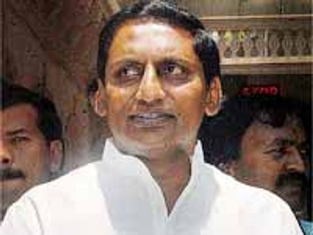 అసెంబ్లీ: టిడిపి ఎమ్మెల్యేల ధర్నా