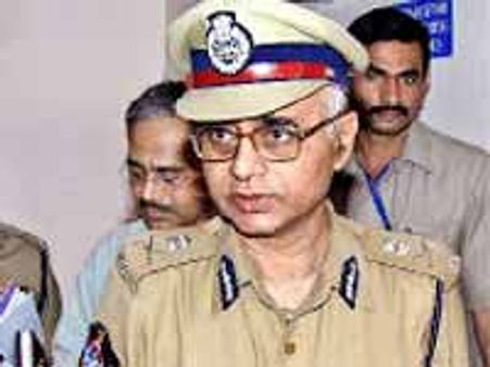 పోలీసు శాఖలో కులాల కుమ్ములాట!