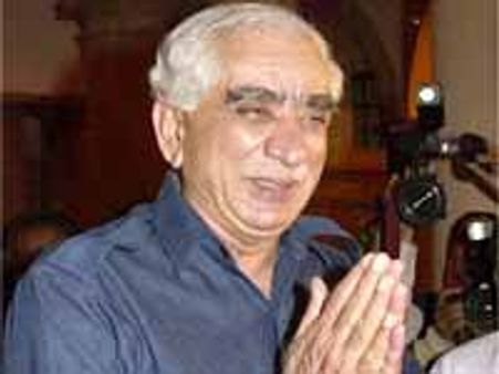 మోడీ ప్రభుత్వంపై జస్వంత్ గరం