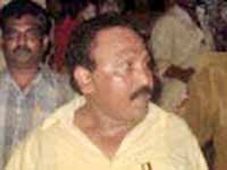 అసెంబ్లీలో 'క్షుద్రరాజకీయ' దుమారం