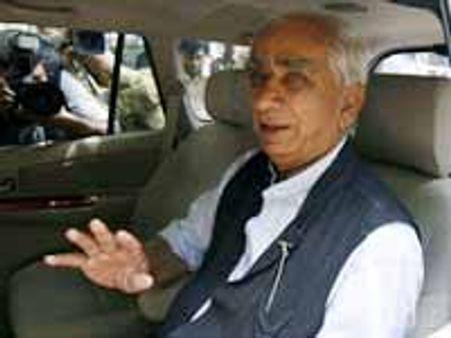 జస్వంత్ తో సుష్మా స్వరాజ్ భేటీ