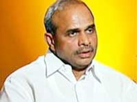 హైదరాబాదుకు వైయస్ భౌతిక కాయం