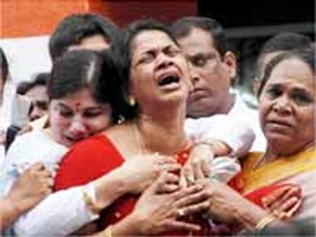 వైయస్ షాక్ తో 30 మంది మృతి