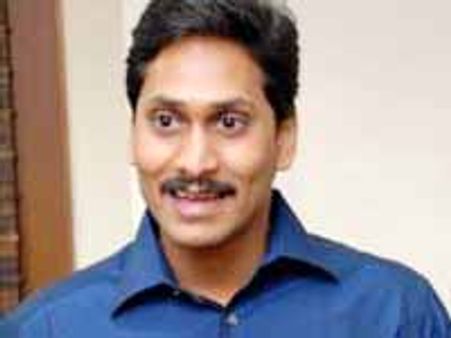 సిఎఎల్పీపై వైయస్ జగన్ లాబీ దృష్టి