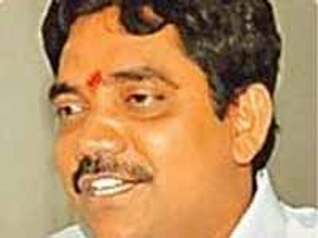 టెక్కలిలో మందకొడిగా పోలింగ్