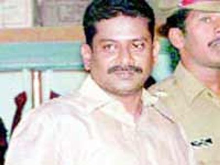 నిమ్స్ కు మద్దెల చెర్వు సూరి