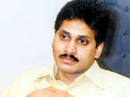 జగన్ దిగి వచ్చేదాకా...