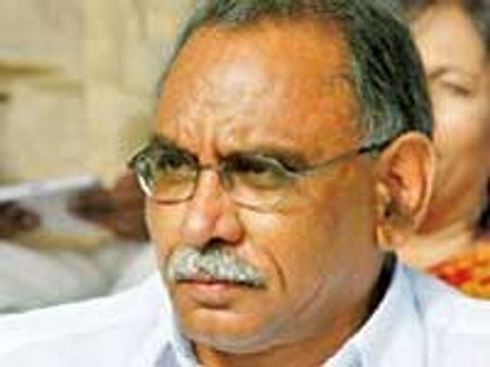 కెవిపి ఇంట్లో మంత్రుల భేటీ