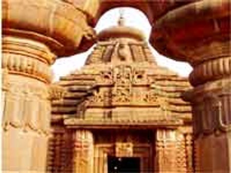 ప్రమాదంలో 6గురు యాత్రికుల మృతి