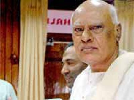 కెవిపిపై వ్యాఖ్య సరి కాదు: రోశయ్య