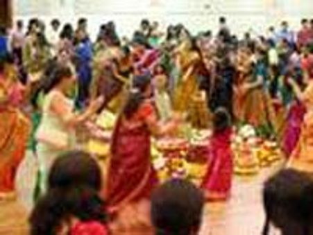 అమెరికాలో బతుకమ్మ సందడి