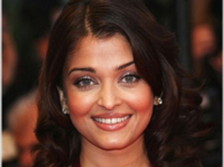 ఓటరు కార్డులకు సచిన్, ఐష్