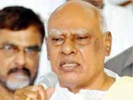 రోశయ్య నక్కను తొకినట్టేనా?