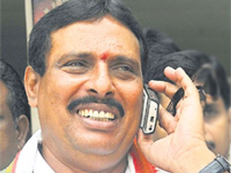 స్వైన్‌ఫ్లూ తో ప్రాణాలు పోవు: మంత్రి నాగేందర్‌