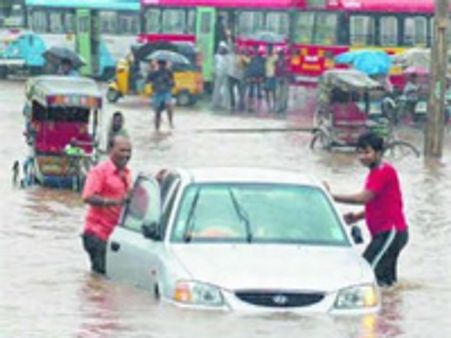 గోడుమంటున్న వరద బాధితులు