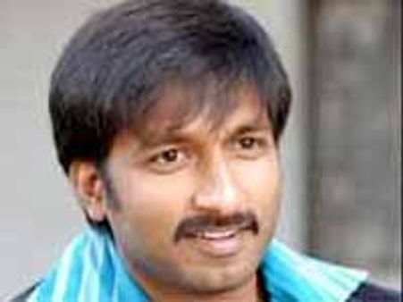 బాధితులకు సినీ అండ: గోపీచంద్