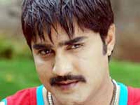 మహాత్మ చిత్రంపై హైకోర్టులో కేసు