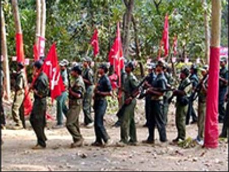 నక్సల్స్‌ను అణచివేస్తాం :డీజీపీ