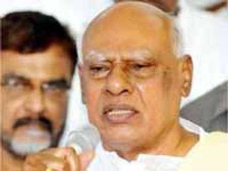 సిఎం కాన్వాయ్ కి ఎస్ ఎఫ్ ఐ అడ్డు