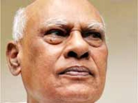 'రోశయ్య పదవిపై తాడో పేడో తేలాల్సిందే'