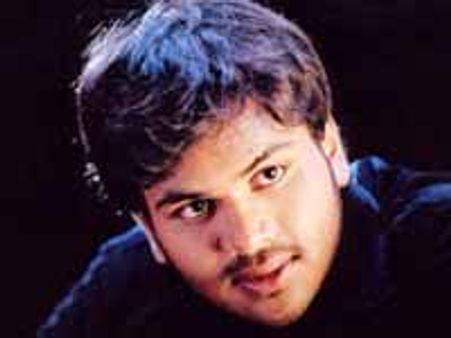 బాధితులకు హీరోలు విష్ణు, మనోజ్ ఓదార్పు