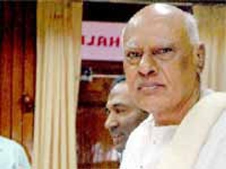 సిఎం పేషీలో కొత్తగా నలుగురు ఐఎఎస్ లు