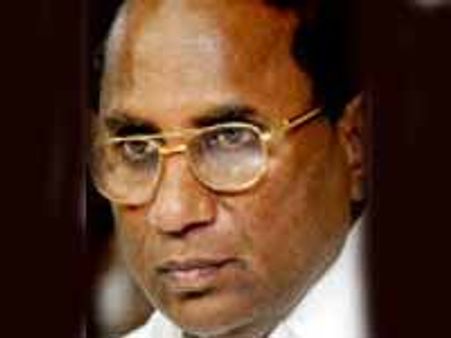 రఘువీరాపై తెలుగుదేశం నేతల మండిపాటు