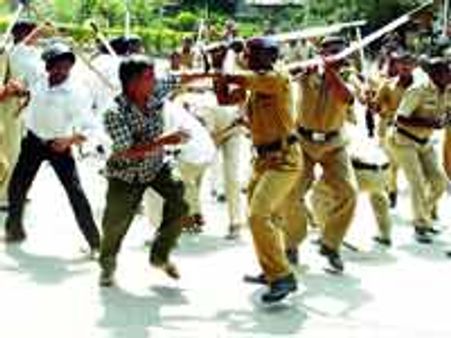 పేలుళ్లతో గోవాలో రెడ్ అలర్ట్ ప్రకటన